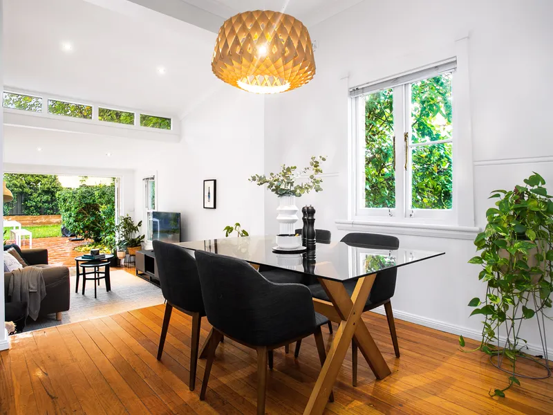 Gorgeous semi-detached home in vibrant lifestyle setting