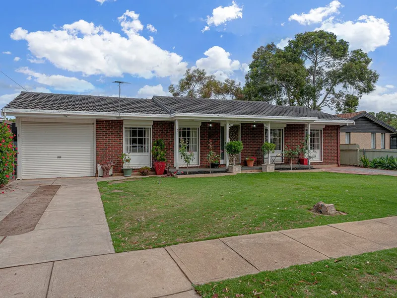 The Living is Easy- Spacious & Secure And Oh So Convenient!