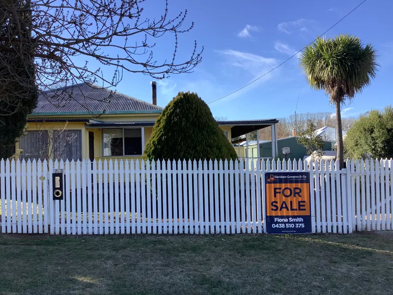 Character Cottage Close to School