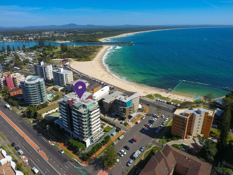 Strand Beachside Showstopper