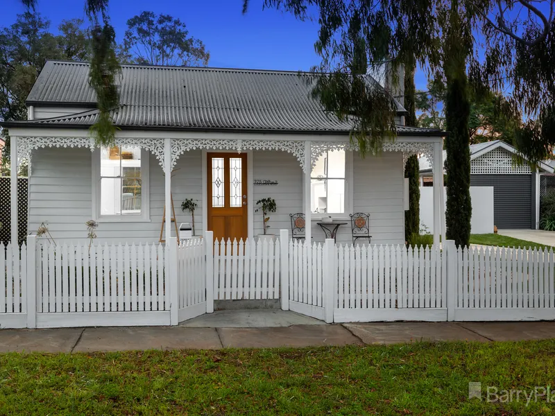 City Fringe Cottage Charmer.