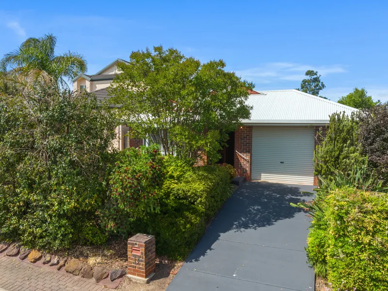 A perfect blend of modern style & low maintenance