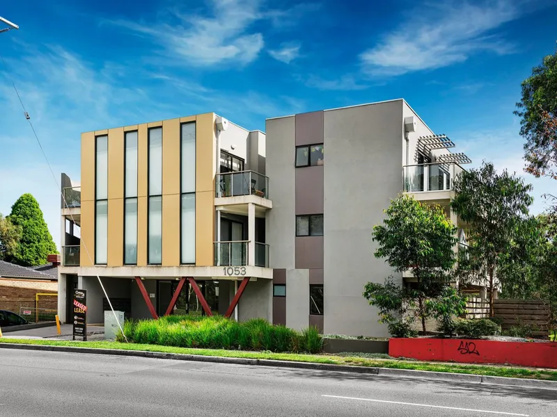 Stylish Apartment With Courtyard