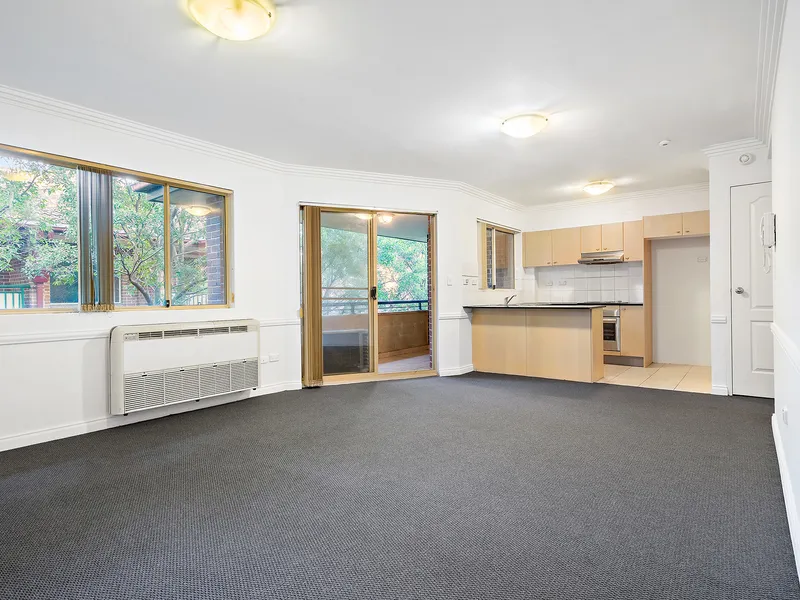 Offering One Weeks Free Rent 