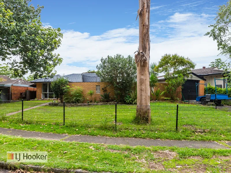 Shhhhh it's a quiet Street!