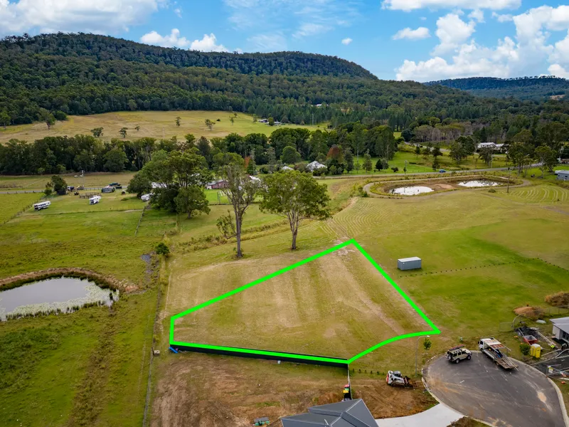 Huge 2453m2 Level Block with Perfect Northerly Aspect & Astounding Mountain Vista