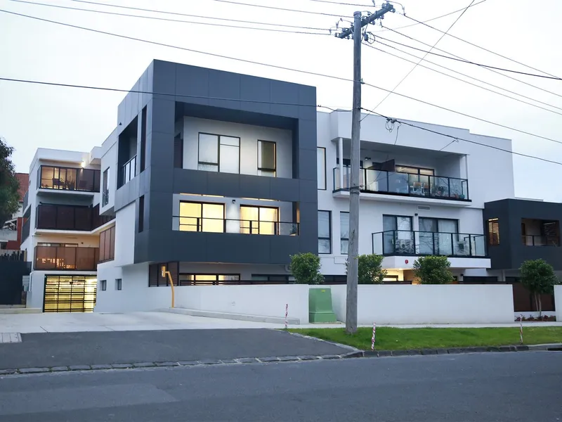 Penthouse Living in Central Box Hill and BH High School zone