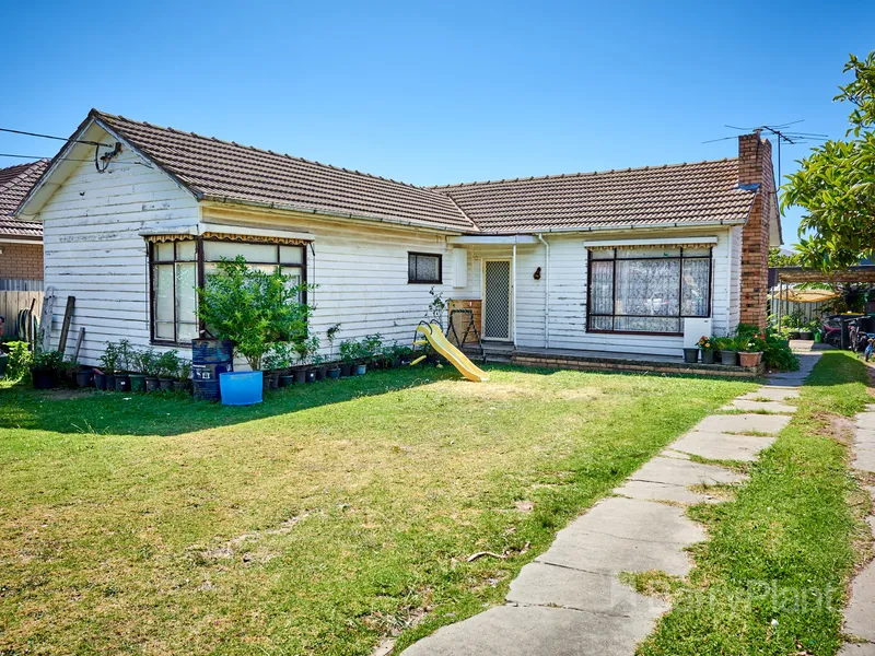 Prime location within easy reach of Springvale Central