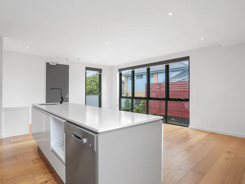 APARTMENT IN BOX HILL HIGH ZONE