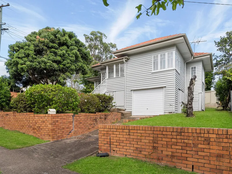 Freshly painted, newly polished floors - 4 bedrooms