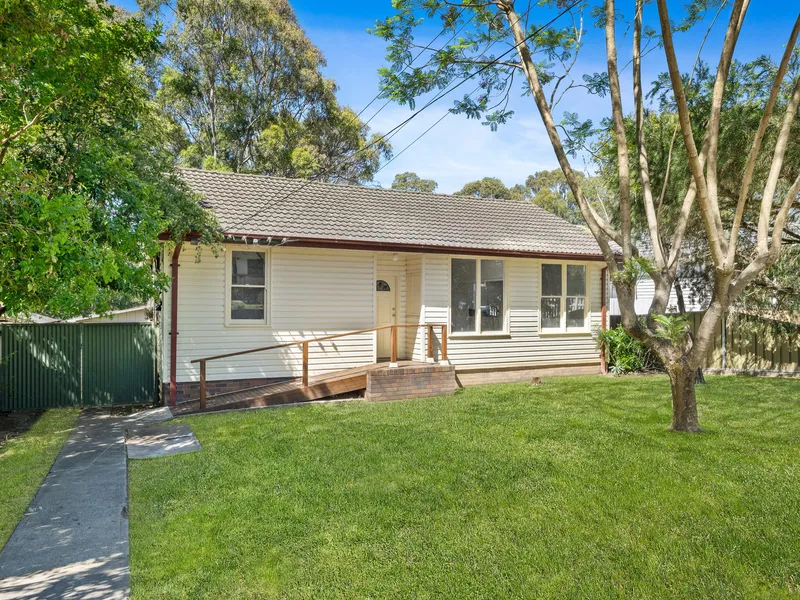 Refreshed family home, park like backyard