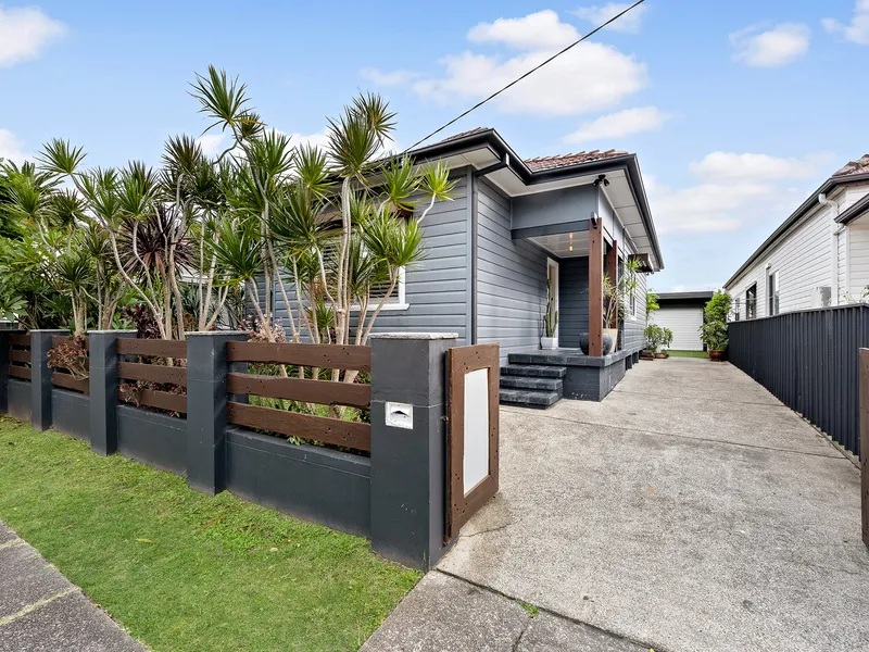 A Picturesque Home in a Cosmopolitan Neighbourhood