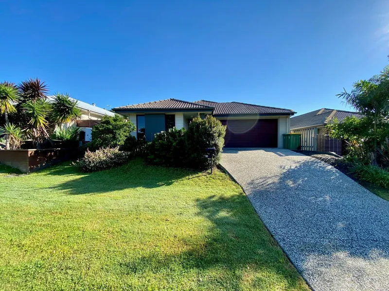NEAT & TIDY FAMILY HOME
