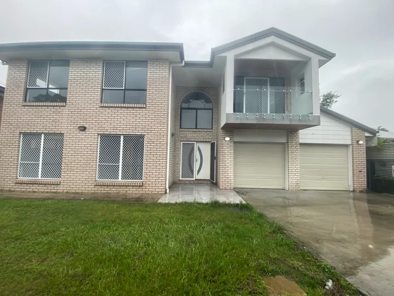 Massive big home for a big family - 4 years old building