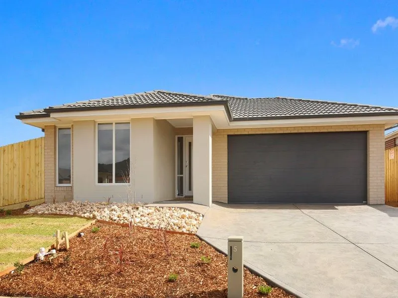 NEAR-NEW 4 BEDROOM HOME WITH 2 LIVING SPACES!!