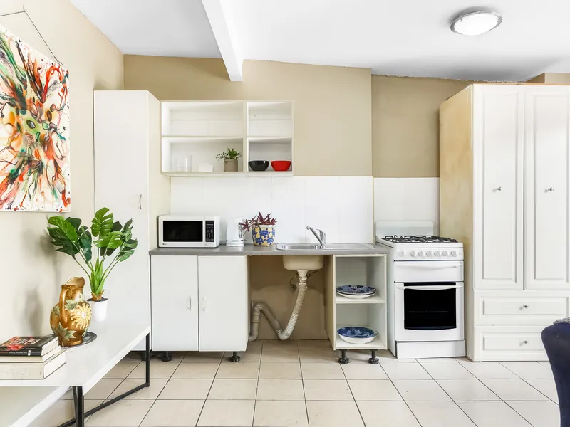 Furnished 2 bedroom apartment 