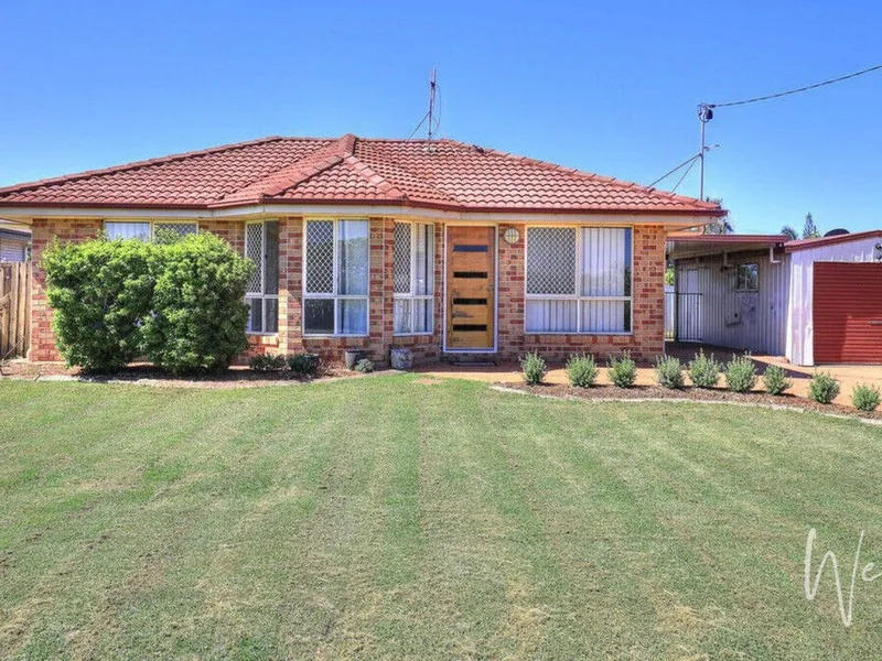 COASTAL 3 BEDROOM HOME CLOSE TO OCEAN!