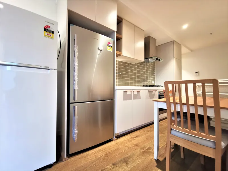 Apartment in Box Hill With Everything You Need!!