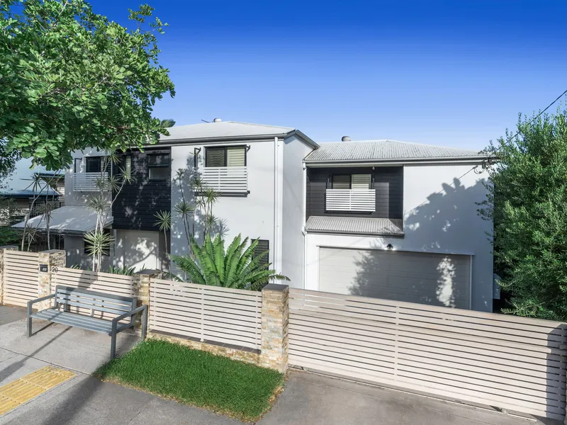 An Unparalleled Entertainer's Lifestyle