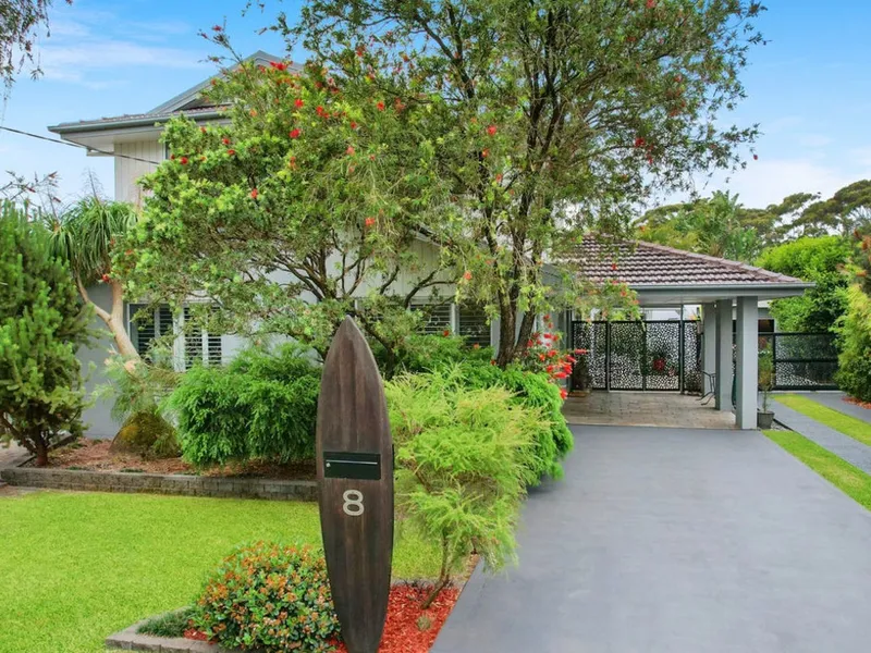 BATEAU BAY BEACH LIFESTYLE