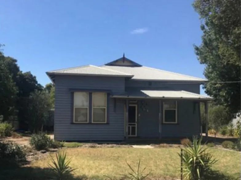 Well Presented Victorian Home on Large Block