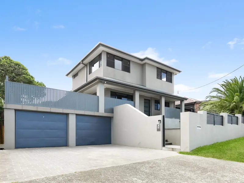 Superb Two Storey Four Bedroom & Study Home, Perfect Location! 