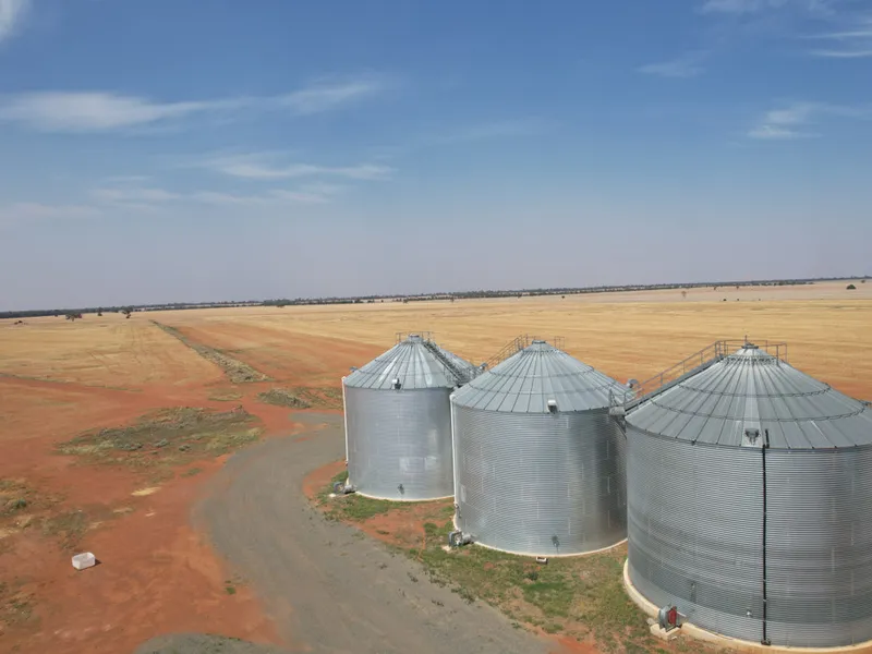 'Glenelg' Hermidale NSW outstanding efficient cropping operation.