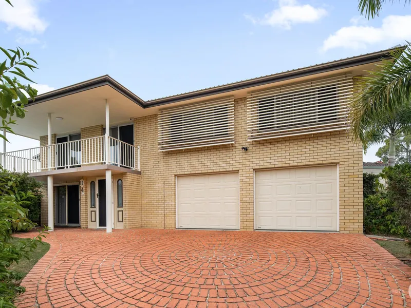 Double Storey Entertainer on 749m2
