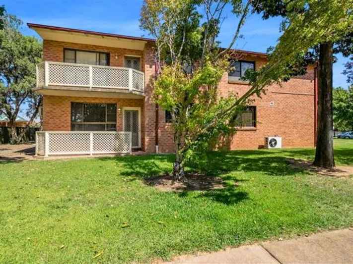 Central Dubbo & affordable! 