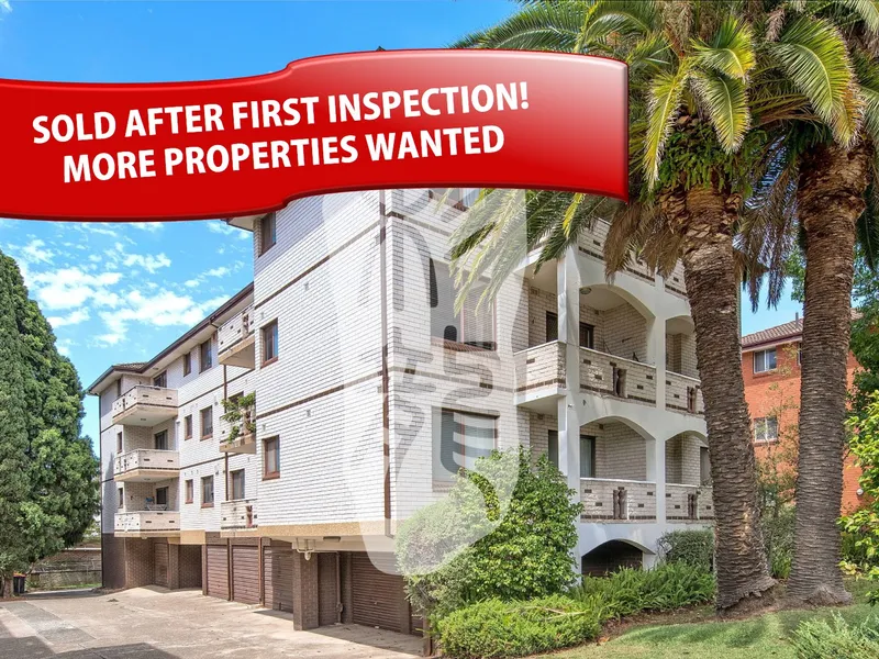 Double-brick Northwest Facing 2 Bedroom spacious unit Close to Penshurst Station with all amenities. Prefect for first home buyer！