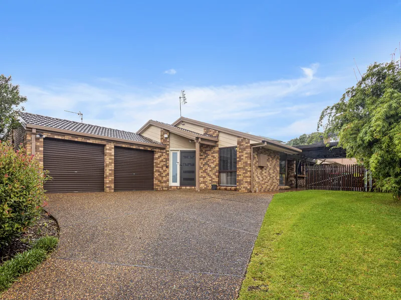 Immaculately presented Family Home with WOW FACTOR!