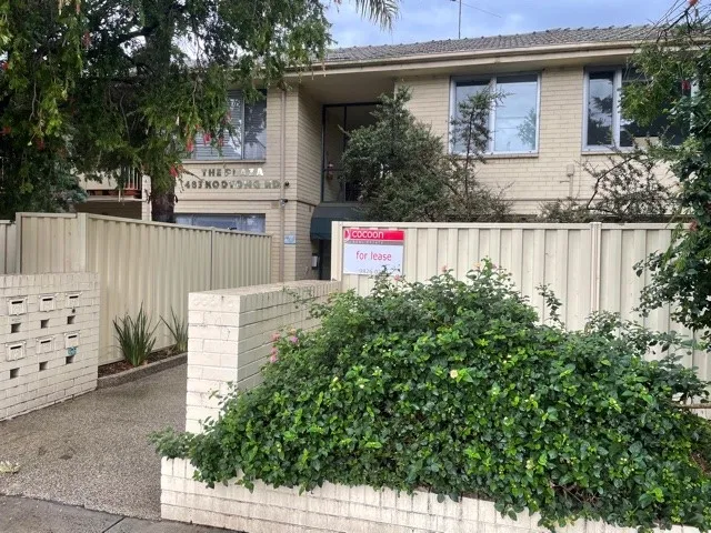 Immaculate, first floor, sun-filled with balcony.  Walking distance to station!