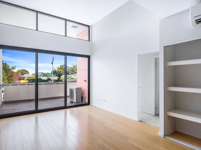 North-Facing 2 Bedroom Apartment In 'Atrium' Complex