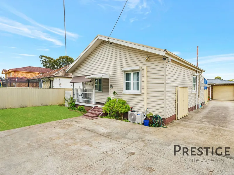SITUATED IN HEART OF FAIRFIELD!!
