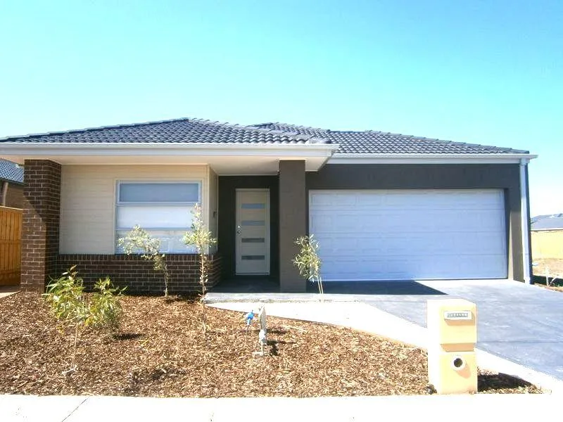Three bedroom home in Tarneit