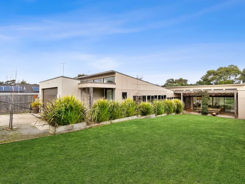 Family Luxury, A Huge Block and a Massive Workspace!!