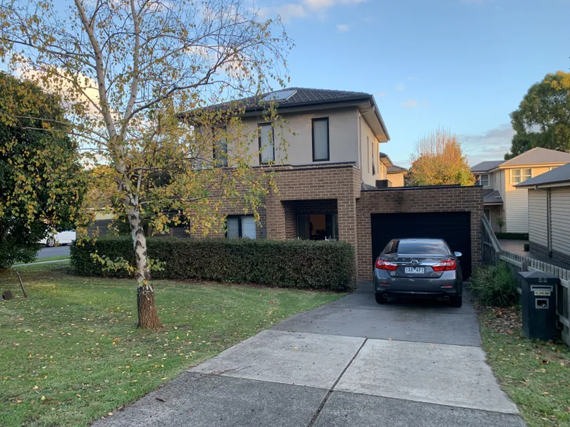 Stellar location and spacious living!