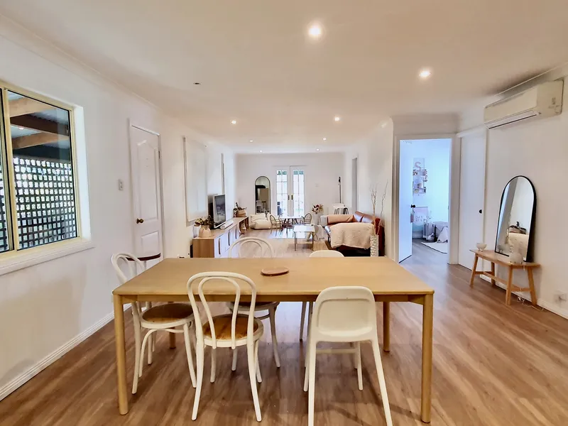 Charming Renovated Waterfront Home In The Heart Of Brooklyn