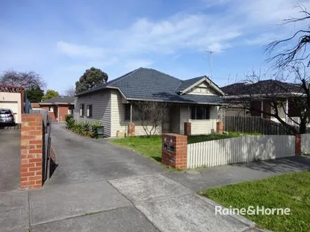 Spacious and Convenient Unit - Great value - Get in quick 