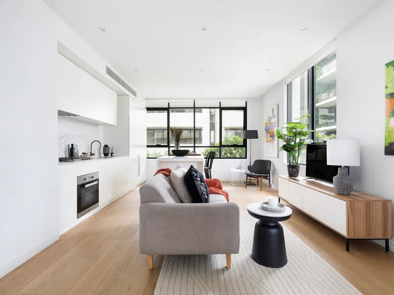 Contemporary architect-designed apartment