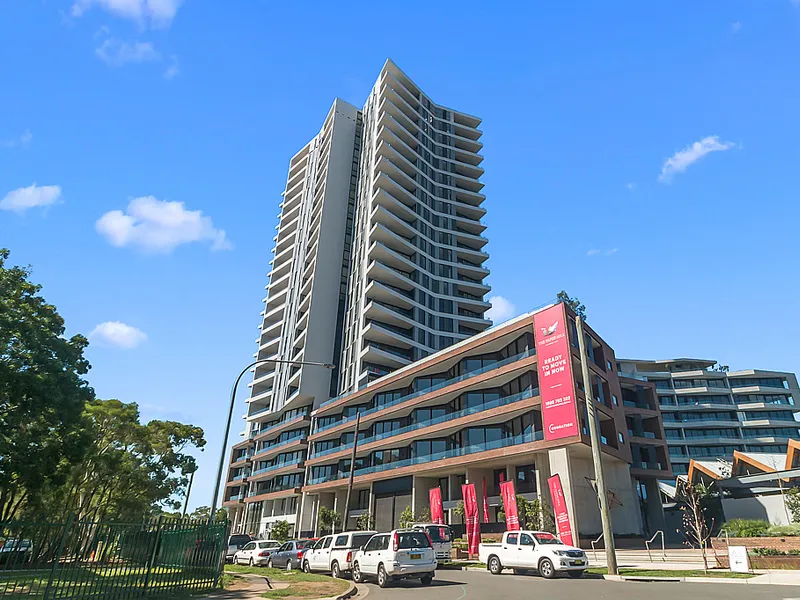 Stylish two-storey unit close to the Liverpool CBD