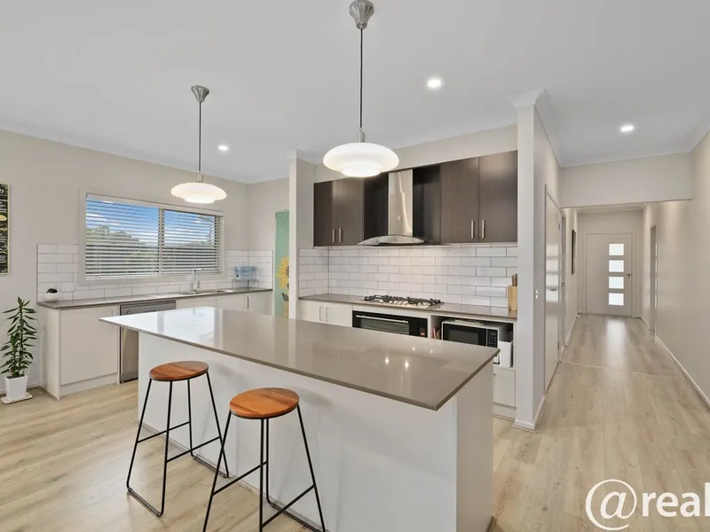 PERFECT APPEAL IN A PRIME LOCATION