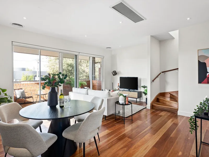Bayside Lifestyle in Premier Brighton Locale
