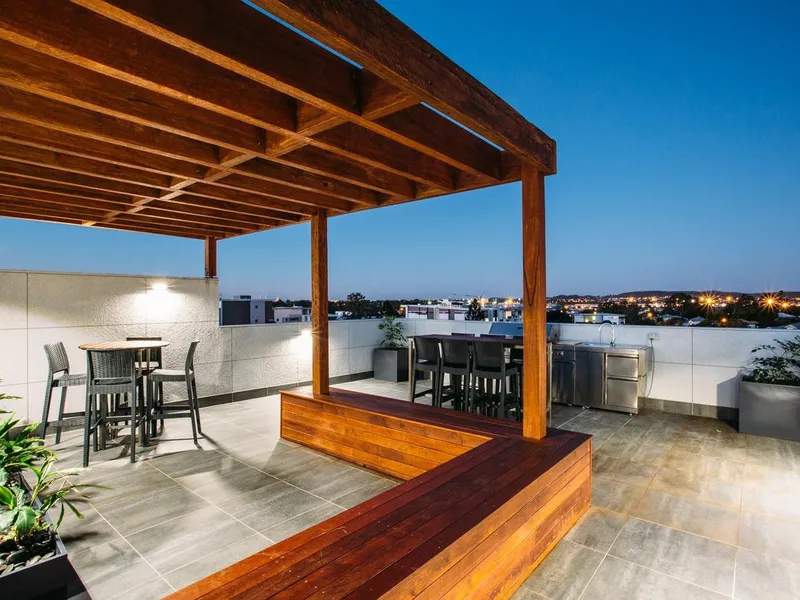 Executive Apartment in Modern Complex!