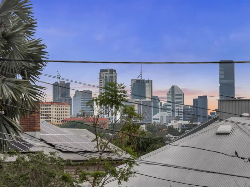 Top Floor Living in Wilston Village