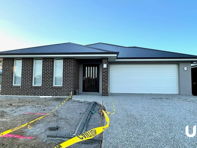 Large 5 Bedroom home in Thornton