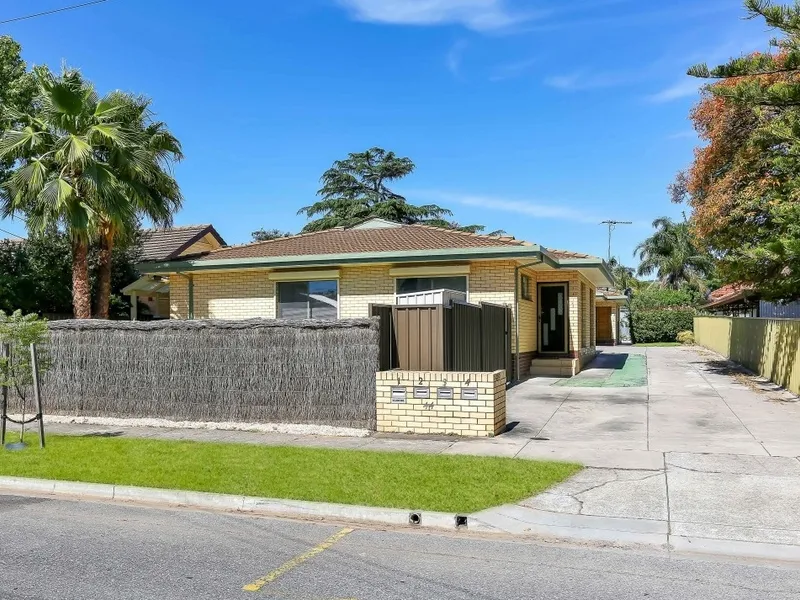 Large private fenced yard 2 bedroom front unit!