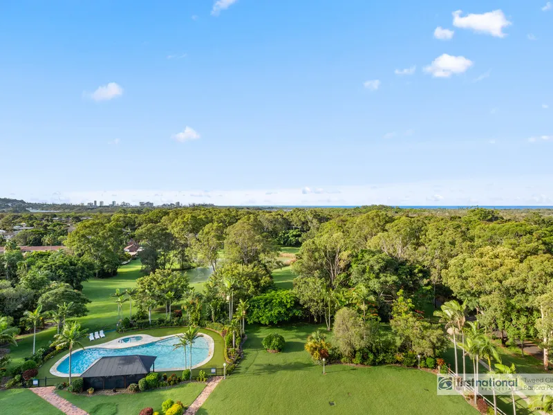 North Facing Skyhome With Amazing City and Ocean Views