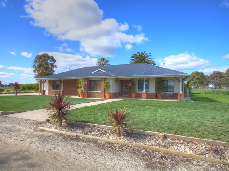 Quality Home and Shedding on 24ha