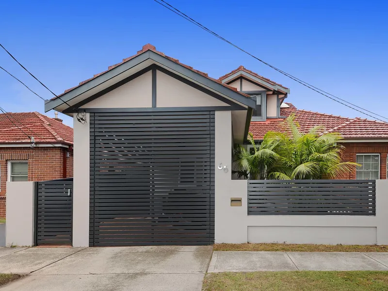 Prized Local, Renovated Attached Cottage With In-Ground Pool